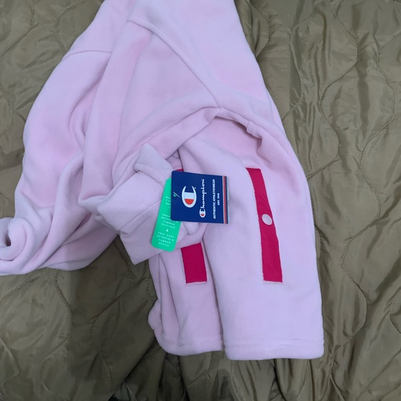 Champion Women's Snap Front - Picture 4 of 4